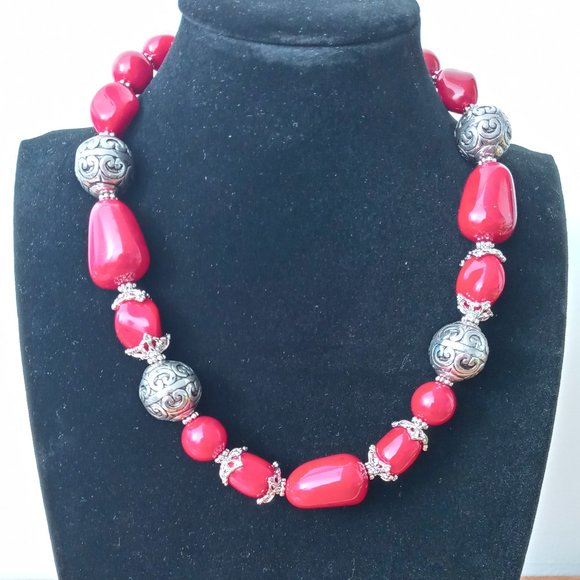 Jewelry - necklace for women / red and silver / original